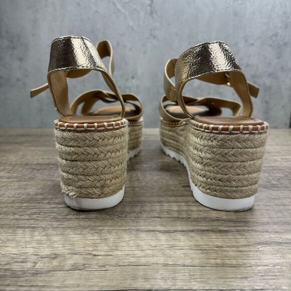 Soda~Women’s~Gold Platform Wedge Espadrille SANDALS Buckle Open Toe~Size 8.5 - Picture 4 of 9